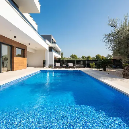 Vila Old Olive V By Interhome