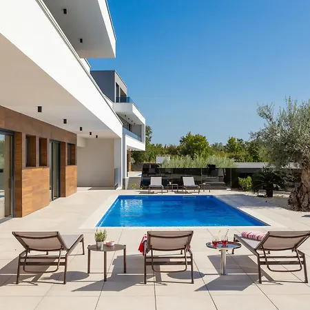 Old Olive V By Interhome Vila