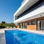 Vila Old Olive V By Interhome *
