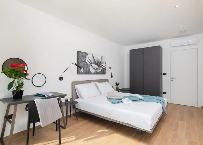 Old Olive V By Interhome