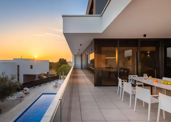 Old Olive V By Interhome * 보드냔