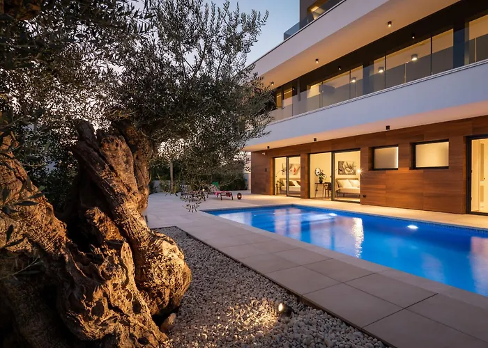 빌라 Old Olive V By Interhome 보드냔